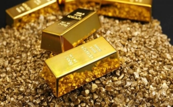 gold-declines-on-fed-remarks-ahead-of-key-data-2025-02-12