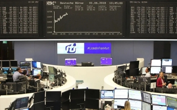 European stocks close lower as technology stocks decline