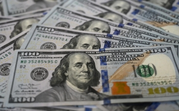 dollar-set-for-gains-on-strong-jobs-data-2025-01-10